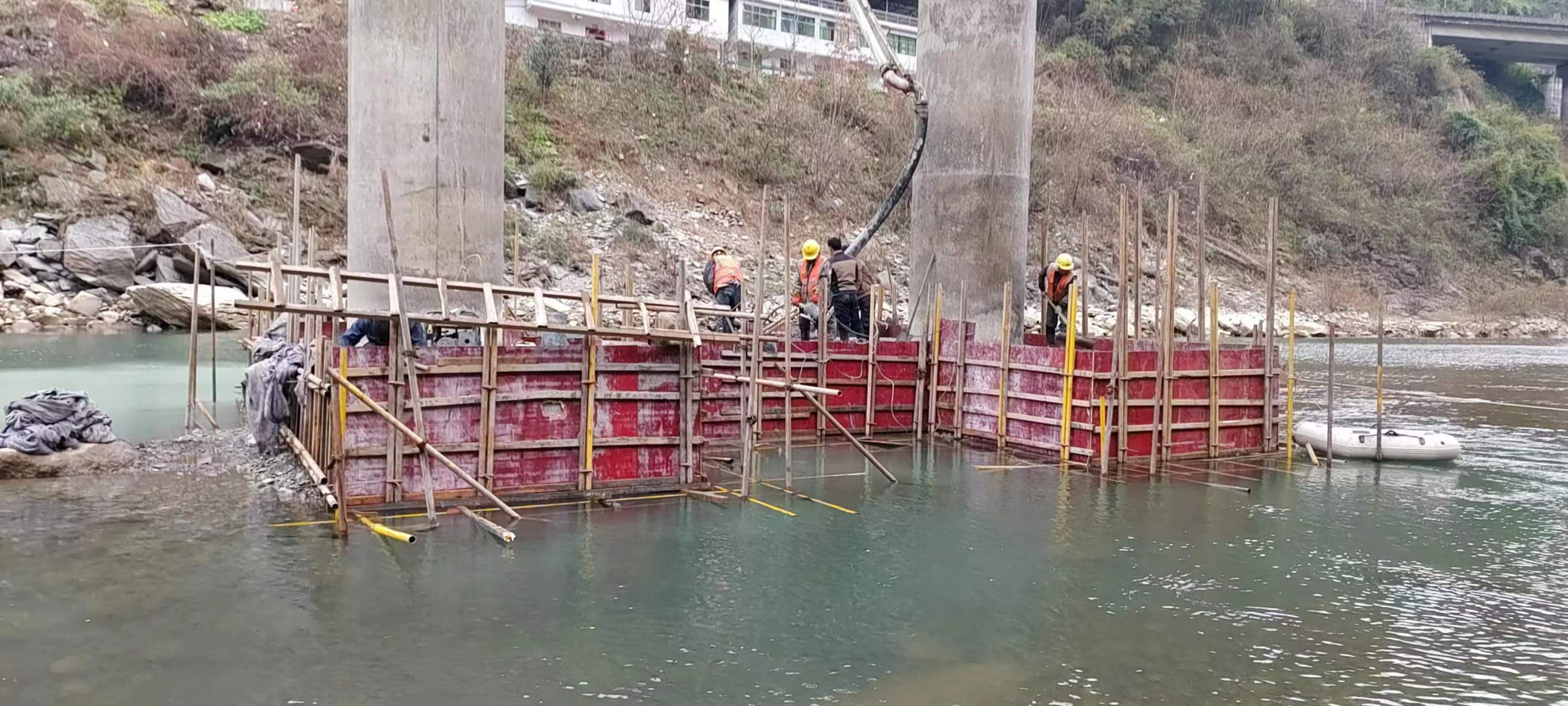 白山水利工程施工中堤坝渗漏原因以及防渗加固技术